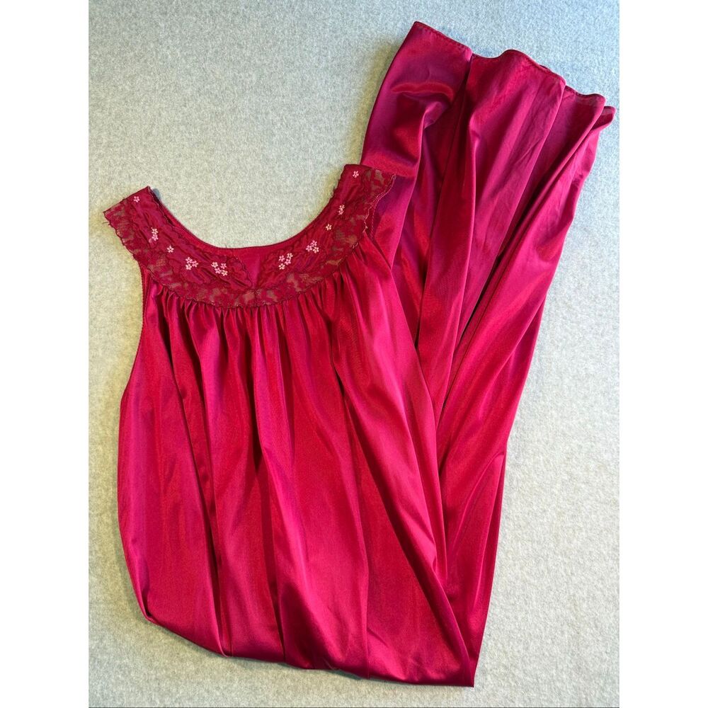 vintage 90s Lorraine burgundy embroidered nylon nightgown L